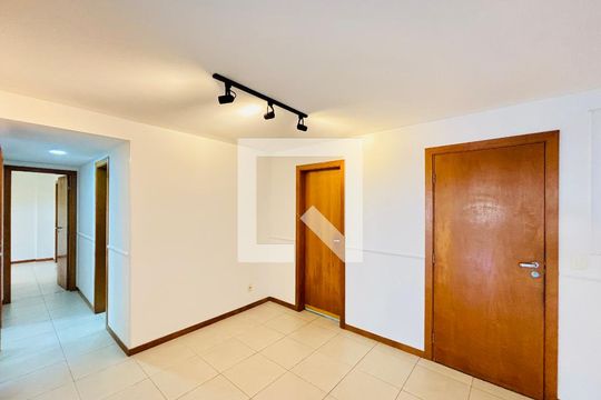Apartamento para alugar com 3 quartos, 135m² em Botafogo, Rio de Janeiro