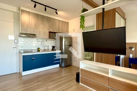 Sala de kitnet/studio à venda com 1 quarto, 30m² em Alto de Pinheiros, São Paulo