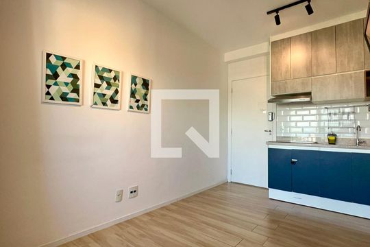 Sala de kitnet/studio à venda com 1 quarto, 30m² em Alto de Pinheiros, São Paulo