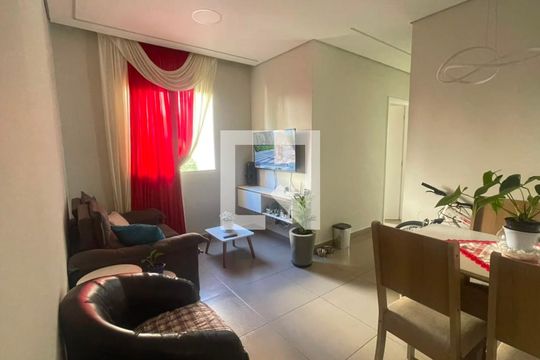Apartamento para alugar com 2 quartos, 42m² em Jardim Central, Cotia