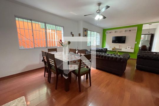 Casa para alugar com 3 quartos, 186m² em Jaguaré, São Paulo