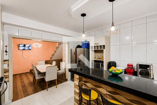 Cozinha de casa para alugar com 4 quartos, 186m² em Vila Francisca, Campinas