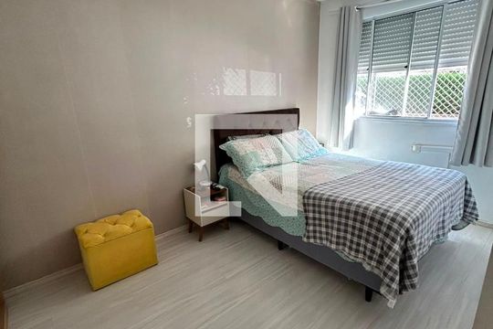 Quarto de apartamento à venda com 2 quartos, 47m² em Cavalhada, Porto Alegre