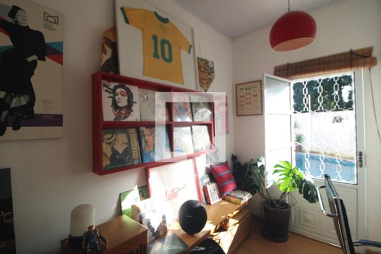 Quarto 2 de casa à venda com 2 quartos, 80m² em Vila Marari, São Paulo