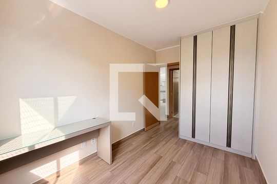 Quarto 1 de apartamento à venda com 2 quartos, 54m² em Jardim do Lago, Jundiaí