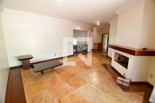 Casa para alugar com 4 quartos, 515m² em Parque Taquaral, Campinas