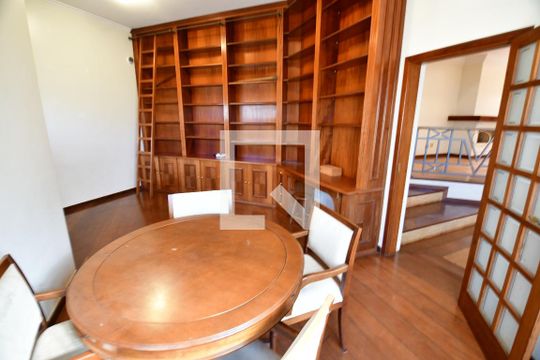 Escritório de casa para alugar com 4 quartos, 515m² em Parque Taquaral, Campinas