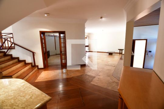 Sala de casa para alugar com 4 quartos, 515m² em Parque Taquaral, Campinas