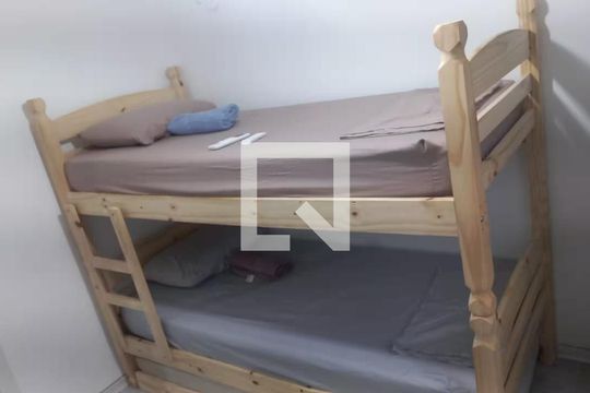 Quarto de apartamento para alugar com 2 quartos, 45m² em Santo Cristo, Rio de Janeiro