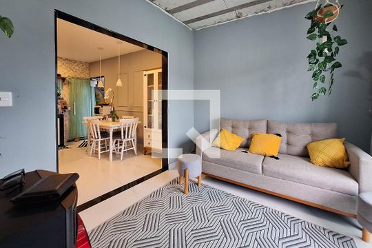 Sala de casa para alugar com 2 quartos, 120m² em São Gonçalo, São Gonçalo