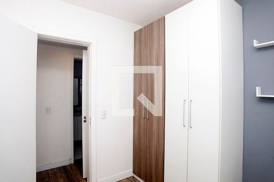 Quarto 2 de apartamento para alugar com 2 quartos, 56m² em Medianeira, Porto Alegre