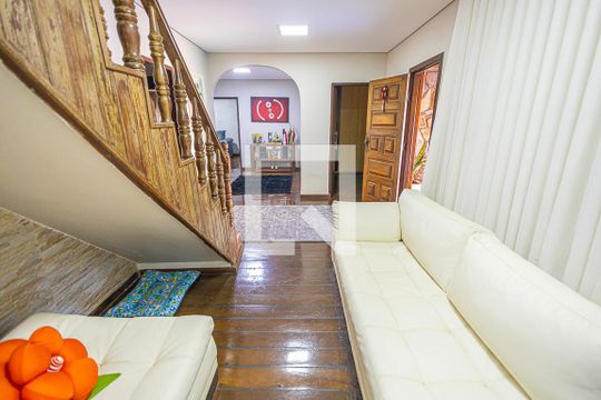sala de casa à venda com 3 quartos, 360m² em Floramar, Belo Horizonte
