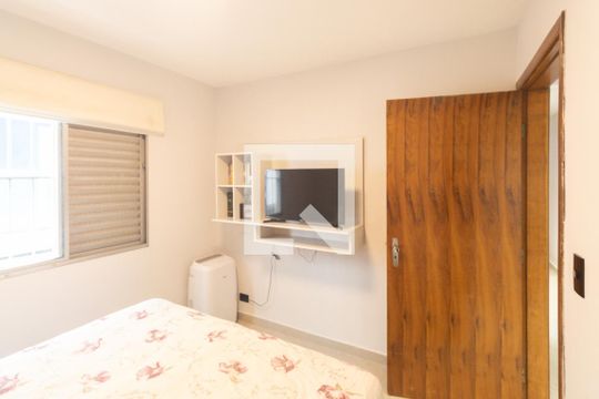 Quarto 1 de apartamento para alugar com 2 quartos, 60m² em Vila Gustavo, São Paulo