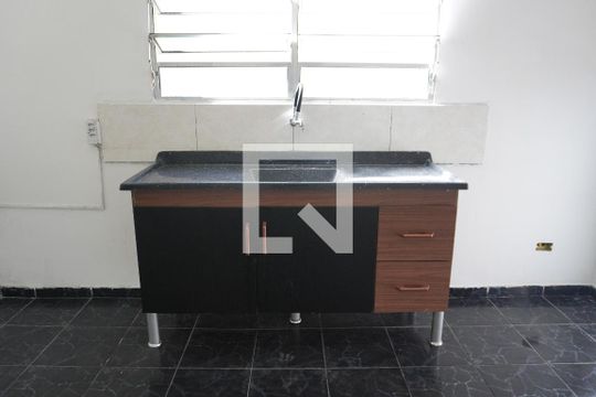 Casa para alugar com 2 quartos, 125m² em Jardim Camargo Novo, Ferraz de Vasconcelos