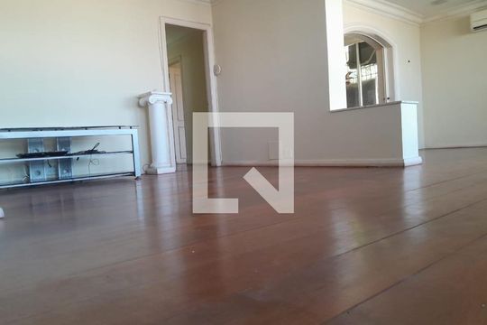 Sala de apartamento para alugar com 3 quartos, 129m² em Copacabana, Rio de Janeiro