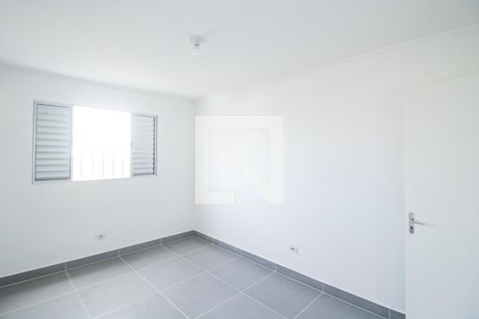 Quarto 1 de casa à venda com 2 quartos, 100m² em Vila Santa Edwiges, São Paulo