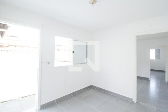 Casa à venda com 2 quartos, 100m² em Vila Santa Edwiges, São Paulo
