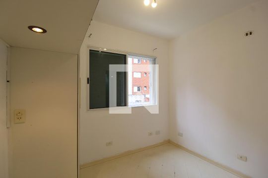 Quarto 1 de apartamento para alugar com 2 quartos, 74m² em Vila Uberabinha, São Paulo