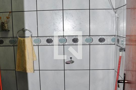 Detalhe - Banheiro Social de casa à venda com 4 quartos, 120m² em Vila Pirituba, São Paulo