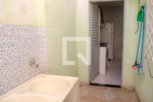 Área de Serviço de casa à venda com 5 quartos, 432m² em Setor Aeroporto, Goiânia