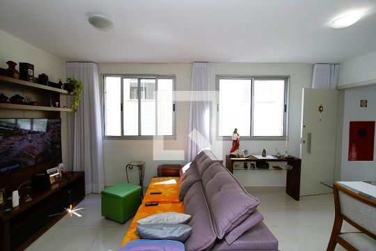Sala de apartamento à venda com 3 quartos, 77m² em Grajaú, Belo Horizonte
