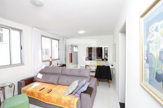 Sala de apartamento à venda com 3 quartos, 77m² em Grajaú, Belo Horizonte