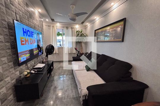 Sala de casa de condomínio para alugar com 3 quartos, 84m² em Vargem Grande, Rio de Janeiro