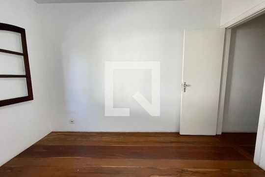 Quarto 1 de casa à venda com 2 quartos, 100m² em Jardim Alvorada (zona Oeste), São Paulo