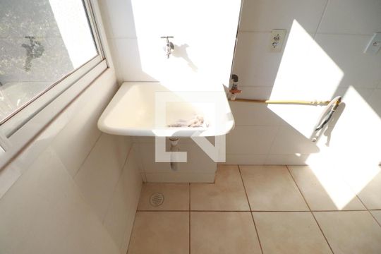 Cozinha  de apartamento para alugar com 2 quartos, 48m² em Jardim Florestan Fernandes, Ribeirão Preto
