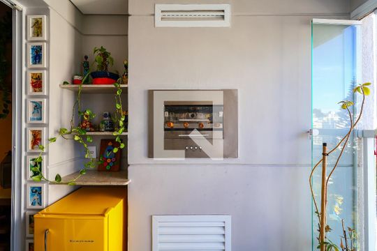 Apartamento para alugar com 2 quartos, 60m² em Real Parque, São Paulo