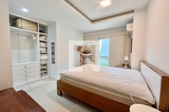 Quarto de apartamento à venda com 1 quarto, 74m² em Lagoa, Rio de Janeiro