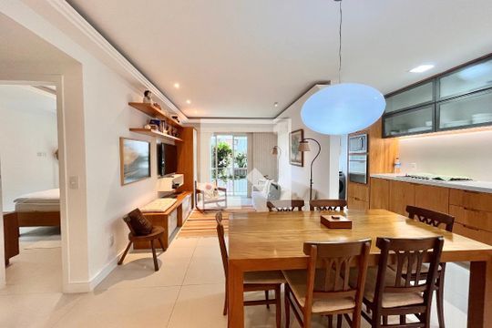 Sala de Jantar de apartamento à venda com 1 quarto, 74m² em Lagoa, Rio de Janeiro