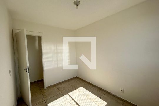Quarto 1 de apartamento para alugar com 2 quartos, 50m² em Madureira, Rio de Janeiro