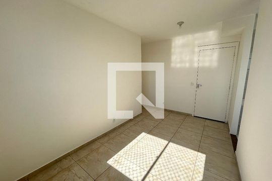 Sala de apartamento para alugar com 2 quartos, 50m² em Madureira, Rio de Janeiro