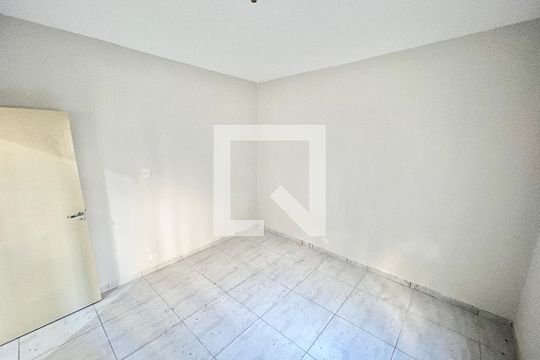Quarto 1 de casa para alugar com 3 quartos, 90m² em Vila Bancaria Munhoz, São Paulo