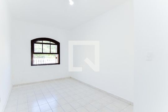Quarto 1 de casa para alugar com 4 quartos, 200m² em Jardim Santa Clara, Guarulhos