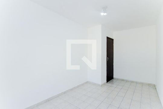 Quarto 1 de casa para alugar com 4 quartos, 200m² em Jardim Santa Clara, Guarulhos