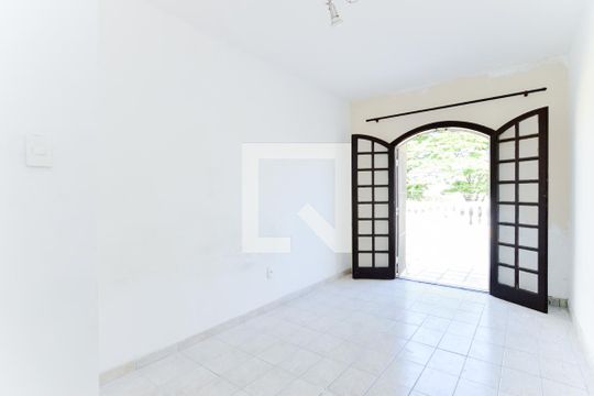 Quarto 2 de casa para alugar com 4 quartos, 200m² em Jardim Santa Clara, Guarulhos