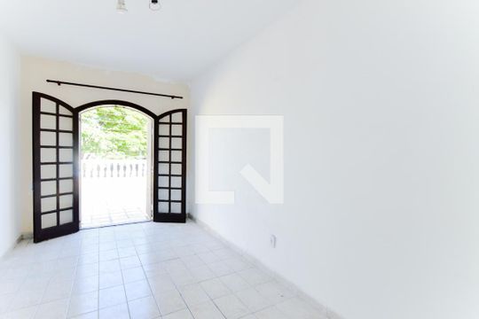 Quarto 2 de casa para alugar com 4 quartos, 200m² em Jardim Santa Clara, Guarulhos