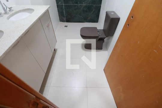Banheiro  de casa para alugar com 2 quartos, 150m² em Vila Elisa, Ribeirão Preto