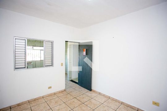 Quarto de casa para alugar com 1 quarto, 48m² em Eldorado, Diadema
