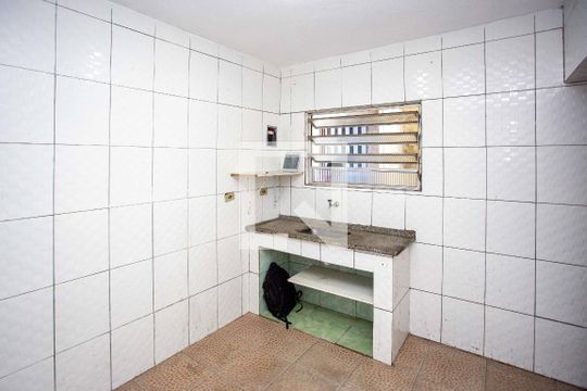 Cozinha de casa para alugar com 1 quarto, 38m² em Eldorado, Diadema