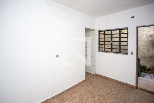 Sala de casa para alugar com 1 quarto, 38m² em Eldorado, Diadema