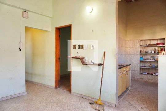 Copa de casa à venda com 3 quartos, 400m² em Sagrada Família, Belo Horizonte
