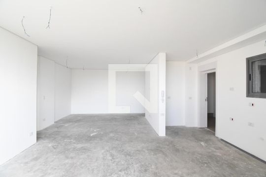 Sala e Cozinha de apartamento à venda com 3 quartos, 137m² em Centro, Curitiba