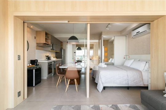 Sala/Quarto de apartamento à venda com 1 quarto, 41m² em Brooklin, São Paulo