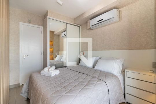Sala/Quarto de apartamento à venda com 1 quarto, 41m² em Brooklin, São Paulo