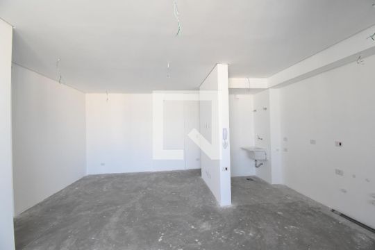 Sala e Cozinha de apartamento à venda com 2 quartos, 95m² em Centro, Curitiba