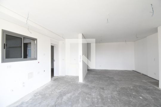 Sala e Cozinha de apartamento à venda com 3 quartos, 155m² em Centro, Curitiba