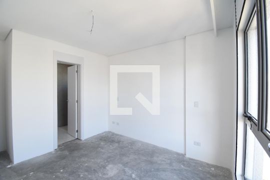 Suíte de apartamento à venda com 3 quartos, 157m² em Centro, Curitiba